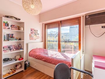 VENTA * PARQUE CHACABUCO / CABALLITO SUR * CASA LOTE PROPIO * PISCINA * 4 COCHERAS