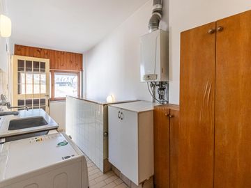 VENTA * PARQUE CHACABUCO / CABALLITO SUR * CASA LOTE PROPIO * PISCINA * 4 COCHERAS