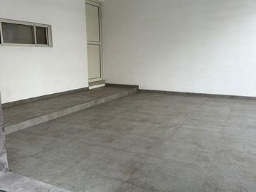 Casa en Renta en Cumbres Elite, Amueblada y Equipada, Monterrey