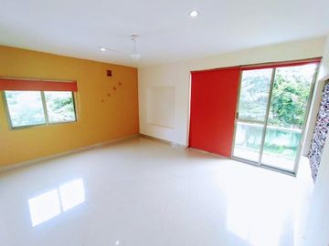 CASA EN VENTA MERIDA, CENTRO, CERCA DE AV ITZAES, ENTREGA INMEDIATA.