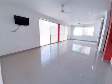 CASA EN VENTA MERIDA, CENTRO, CERCA DE AV ITZAES, ENTREGA INMEDIATA.