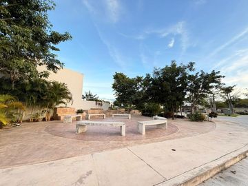 CASA EN VENTA MERIDA, SANTA MARIA YAXCHE, PRIVADA UNICA LIVING, 45, VERANO 2026.