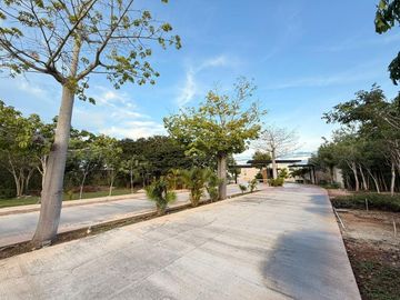 CASA EN VENTA MERIDA, SANTA MARIA YAXCHE, PRIVADA UNICA LIVING, 45, VERANO 2026.