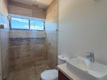 CASA EN VENTA MERIDA, SANTA MARIA YAXCHE, PRIVADA UNICA LIVING, 45, VERANO 2026.