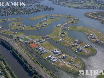 Lote en venta en  Los puentes al agua con orientación NE
