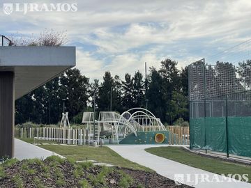 Lote en venta en  Los puentes al agua con orientación NE
