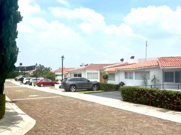 Casa en condominio en venta Bugamvillas