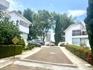 Casa en condominio en venta Bugamvillas