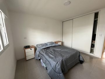 VENTA PH cuatro ambientes zona tejedor y beltran