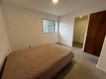 VENTA PH cuatro ambientes zona tejedor y beltran