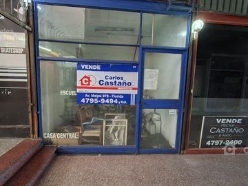 Sobre Av. Maipú, Local en Galería