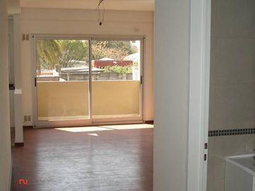Excelente Monoambiente con balcón