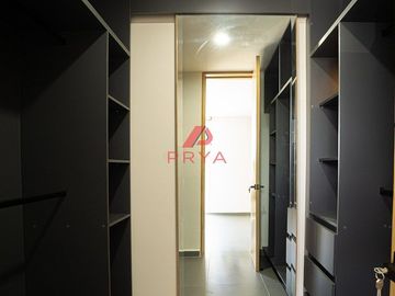 Casa en Venta en Punto Sur Tlajomulco de Zuñiga | 4 Recámaras con Roof Garden