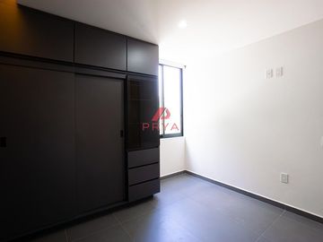 Casa en Venta en Punto Sur Tlajomulco de Zuñiga | 4 Recámaras con Roof Garden