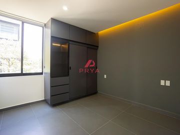Casa en Venta en Punto Sur Tlajomulco de Zuñiga | 4 Recámaras con Roof Garden