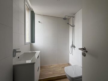 Departamento de 3 dormitorios piso exclusivo con cochera y radiadores en zona rio
