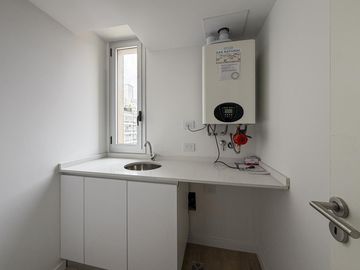 Departamento de 3 dormitorios piso exclusivo con cochera y radiadores en zona rio