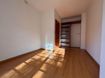 Alquiler Departamento de 3 ambientes C/Balcon y Cochera en Villa Urquiza