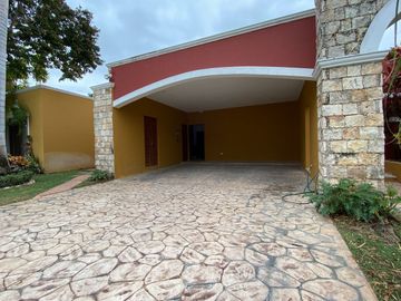 Casa en Renta en Las Fincas, Temozón