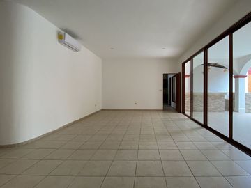 Casa en Renta en Las Fincas, Temozón