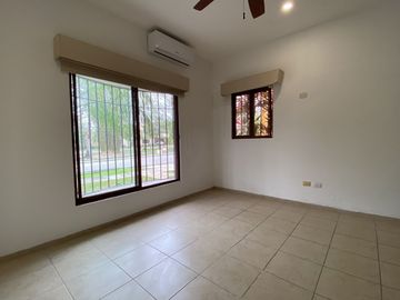 Casa en Renta en Las Fincas, Temozón