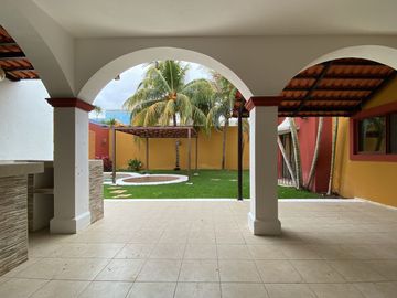 Casa en Renta en Las Fincas, Temozón