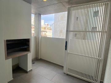 Monoambiente a estrenar 45m2 super moderno y luminoso con parrilla propia! ALQULER
