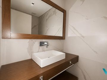 Oficina de categoría en Barrio Parque Leloir - Hotel Hilton