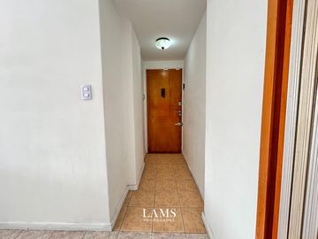 Alquiler 24 meses - Departamento 3 ambientes con balcón y dependencia - Zona Centro