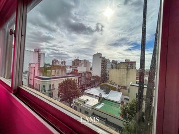 Alquiler 24 meses - Departamento 3 ambientes con balcón y dependencia - Zona Centro