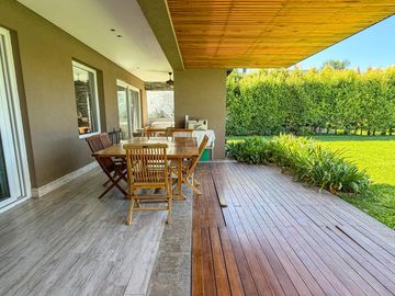 Venta - Casa en Altos de Campo Grande / Pilar