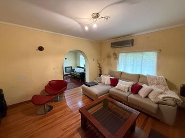 Casa en Villa Adelina