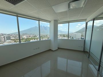 OFICINA EN RENTA, AV. FUNDADORES, DEL PASEO RESIDENCIAL