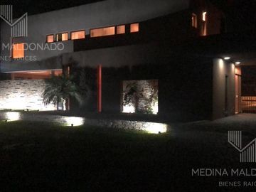 Casa en Alquiler Fincas de Iraola 2