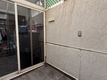 CASA EN CONDOMINIO EN RENTA A ESPALDAS DEL CLUB YAQUI CUAJIMALPA