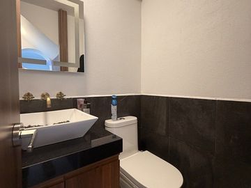 CASA EN CONDOMINIO EN RENTA A ESPALDAS DEL CLUB YAQUI CUAJIMALPA