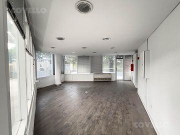 Alquiler oficina de 400 m2 en 2 plantas con 3 cocheras - Martínez