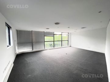 Alquiler oficina de 400 m2 en 2 plantas con 3 cocheras - Martínez