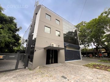 Alquiler oficina de 400 m2 en 2 plantas con 3 cocheras - Martínez