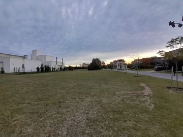 TERRENO AL AGUA BARRIIO LOS ALISOS NORDELTA