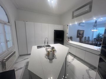 Venta Casa en Gorostiaga y Malasia Zona Embajadas Belgrano