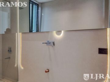 Casa sobre lote al RIO en venta en EL YACHT, NORDELTA