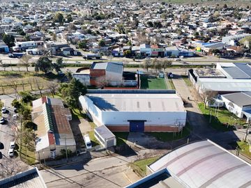 Depósito de 1.100 m2 sup. cubierta en Alquiler en Combatientes de Malvinas al 1500, Campana
