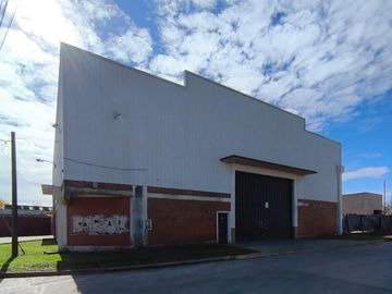 Depósito de 1.100 m2 sup. cubierta en Alquiler en Combatientes de Malvinas al 1500, Campana