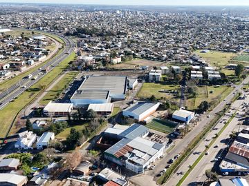 Depósito de 1.100 m2 sup. cubierta en Alquiler en Combatientes de Malvinas al 1500, Campana