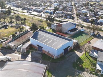 Depósito de 1.100 m2 sup. cubierta en Alquiler en Combatientes de Malvinas al 1500, Campana