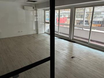 Av. Santa Fe 1970 - Oficinas - Consultorios - Apto todo destino