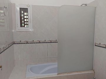 Casa en Venta, 3 Dormitorios, Villa Allende