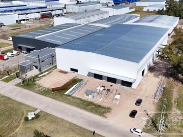 Nave Industrial 4.278 m2 AAA a estrenar - Parque Industrial Pitec - Fcio. Varela