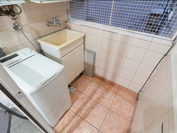 VENTA DEPTO 4 AMB EN FLORES - APTO CREDITO